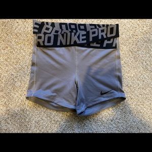 Nike Pro Intertwist shorts size S